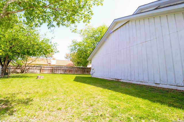 8038 Lazy Trail, San Antonio, TX 78250