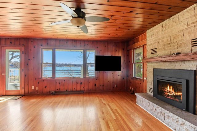 W2115 Beulah Heights ROAD, East Troy, WI 53120