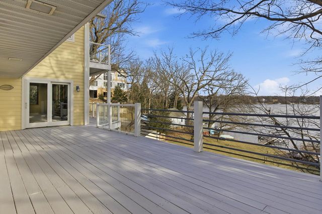 W2115 Beulah Heights ROAD, East Troy, WI 53120