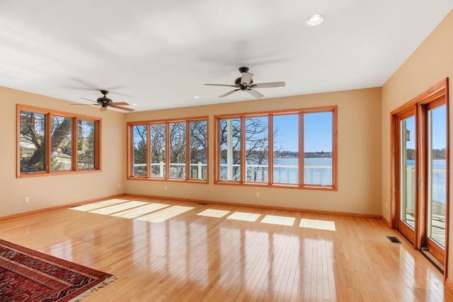 W2115 Beulah Heights ROAD, East Troy, WI 53120