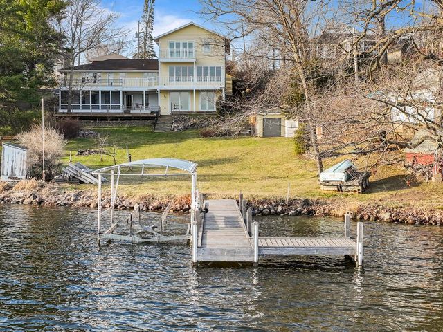 W2115 Beulah Heights ROAD, East Troy, WI 53120