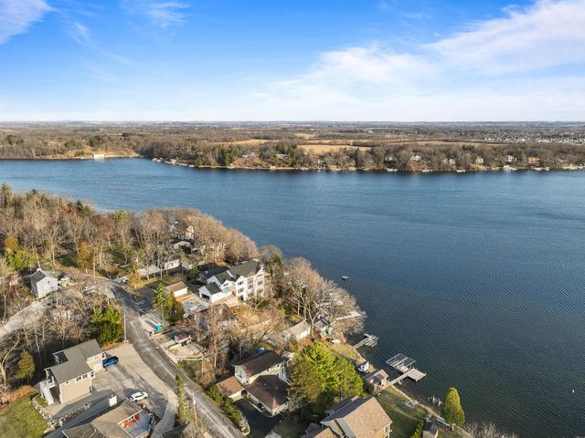 W2115 Beulah Heights ROAD, East Troy, WI 53120