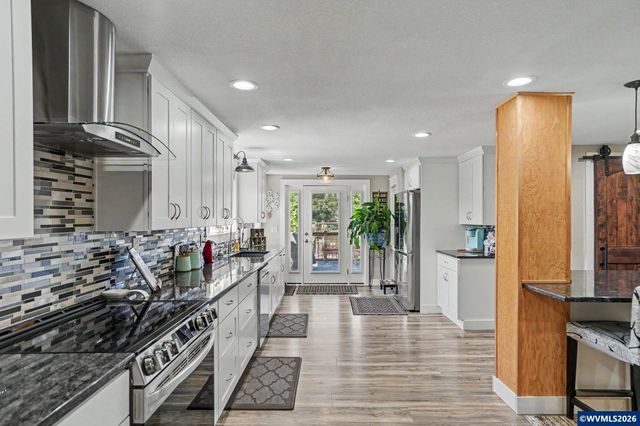 8131 Pudding Creek Dr SE, Salem, OR 97317