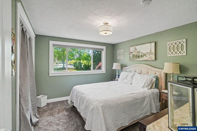 8131 Pudding Creek Dr SE, Salem, OR 97317
