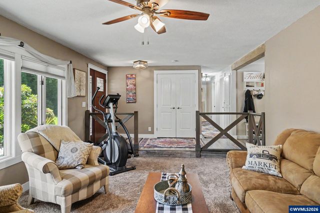 8131 Pudding Creek Dr SE, Salem, OR 97317