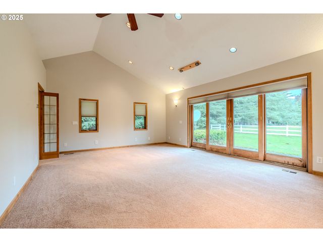 35709 Se LUSTED Rd, Boring, OR 97009