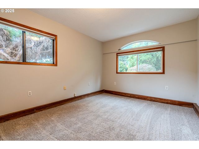 35709 Se LUSTED Rd, Boring, OR 97009