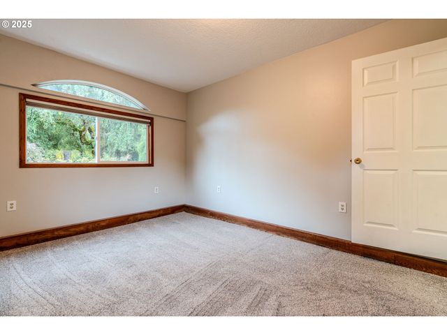 35709 Se LUSTED Rd, Boring, OR 97009