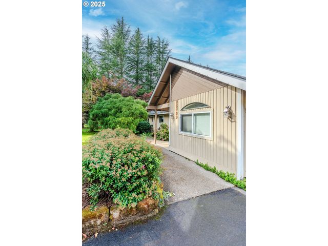 35709 Se LUSTED Rd, Boring, OR 97009