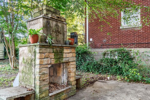 4103 Southern Pkwy, Louisville, KY 40214