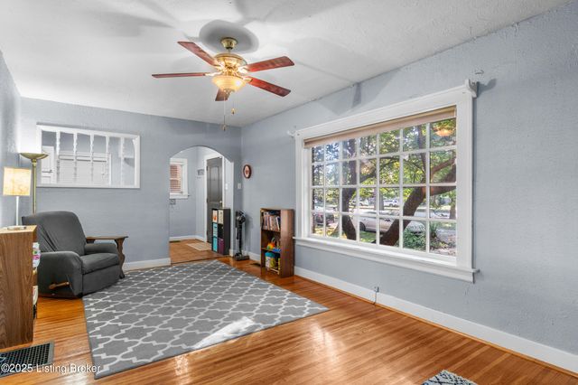 4103 Southern Pkwy, Louisville, KY 40214