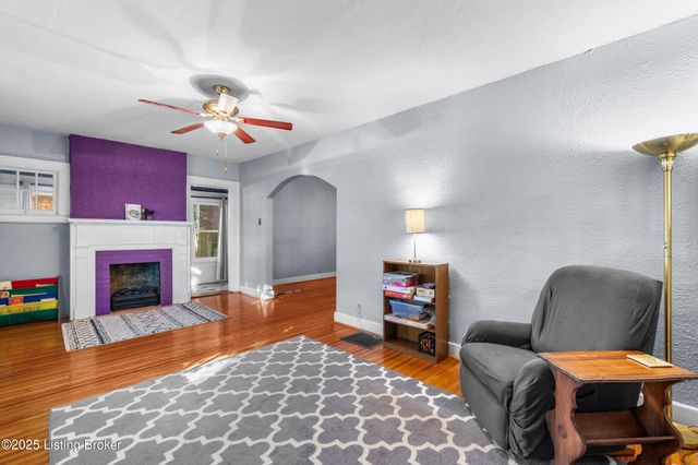 4103 Southern Pkwy, Louisville, KY 40214