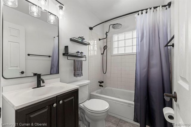 22327 Wick Road, Taylor, MI 48180