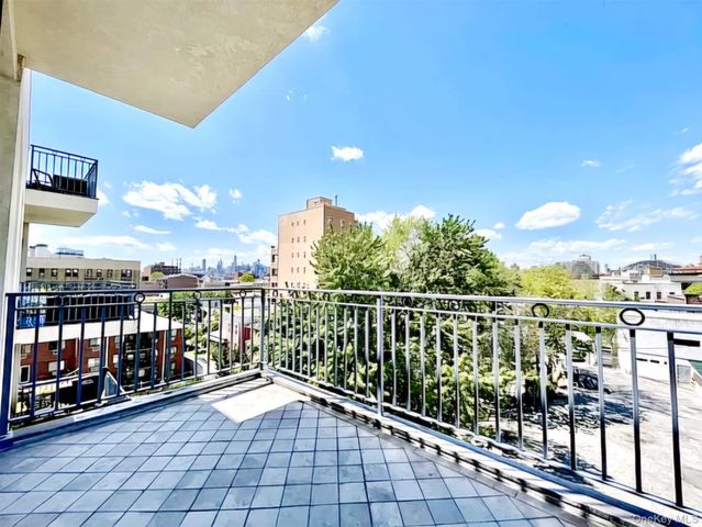 26-38 28 Street C3, Astoria, NY 11102