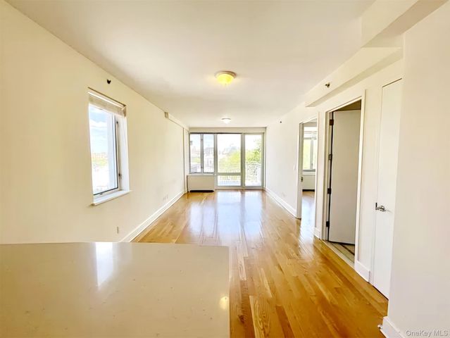 26-38 28 Street C3, Astoria, NY 11102