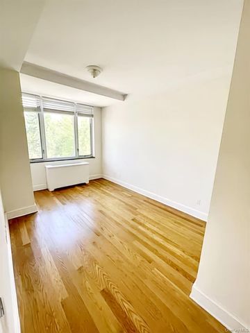 26-38 28 Street C3, Astoria, NY 11102