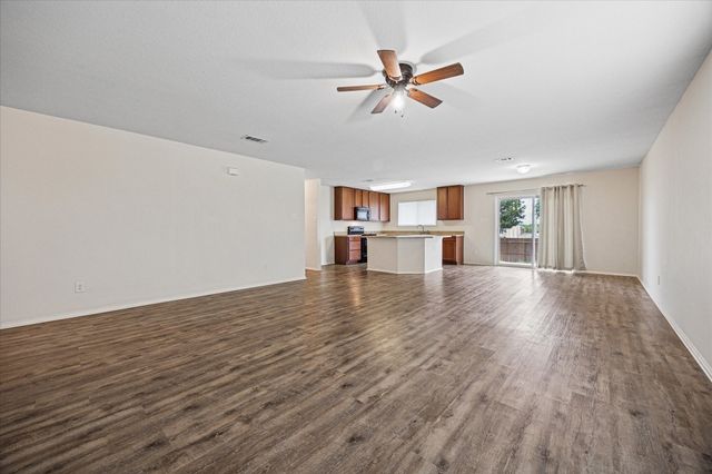 330 Broken Bow, Krum, TX 76249