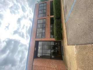 1 Woodgreen Place, 211, Madison, MS 39110