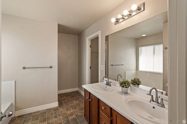 683 W SARATOGA CHASE DR, Saratoga Springs, UT 84045