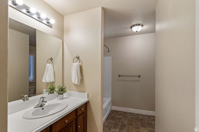 683 W SARATOGA CHASE DR, Saratoga Springs, UT 84045