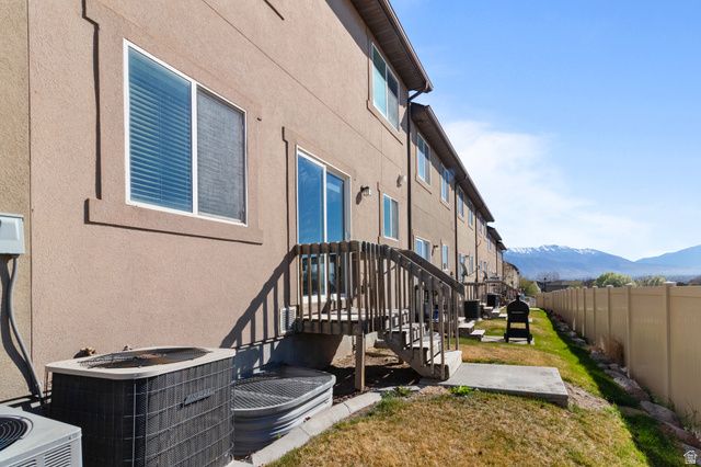 683 W SARATOGA CHASE DR, Saratoga Springs, UT 84045