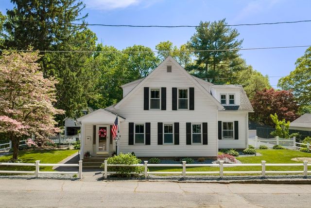 68 High Street, Northbridge, MA 01588
