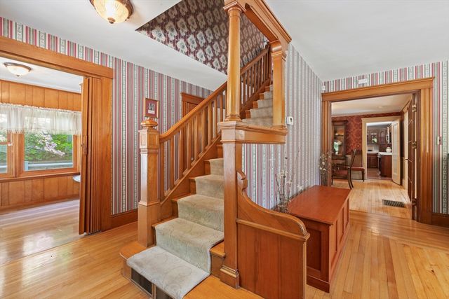 68 High Street, Northbridge, MA 01588