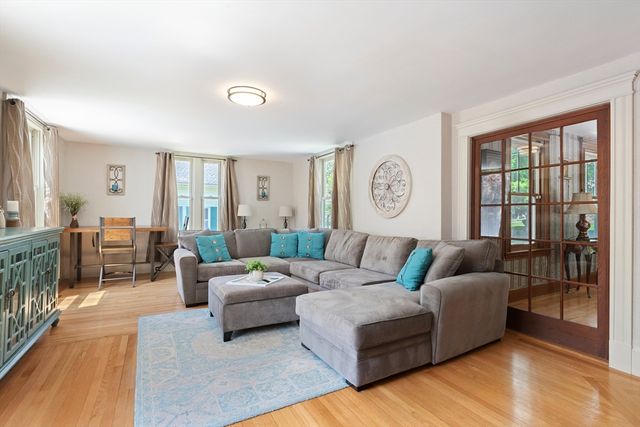 68 High Street, Northbridge, MA 01588