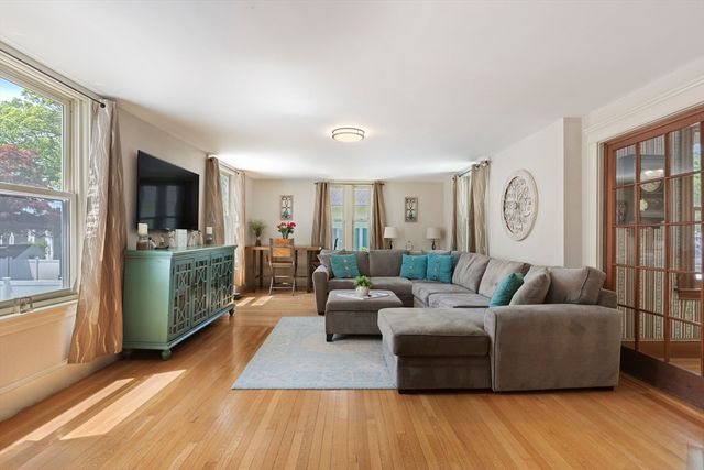 68 High Street, Northbridge, MA 01588