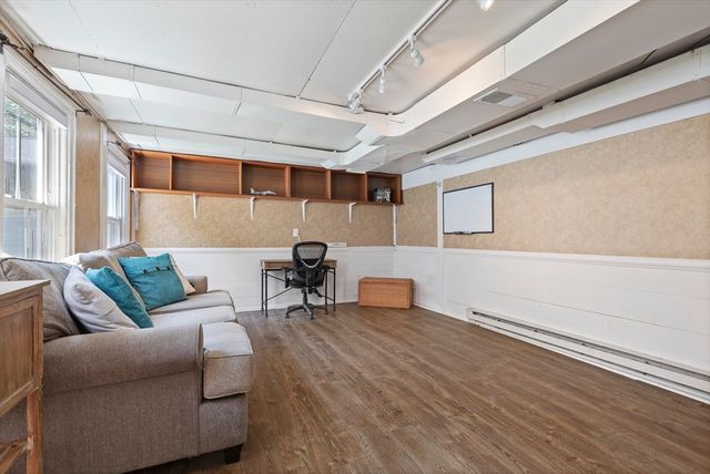 68 High Street, Northbridge, MA 01588