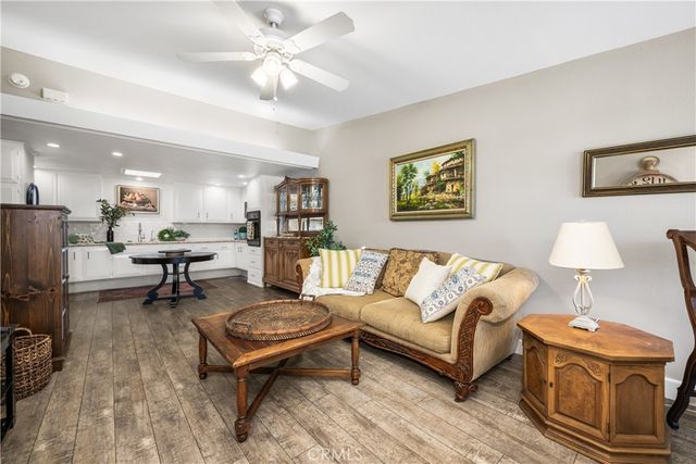 1271 Kenwood 163C, Seal Beach, CA 90740
