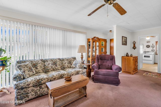 14 Larboard Street, Beachwood, NJ 08722