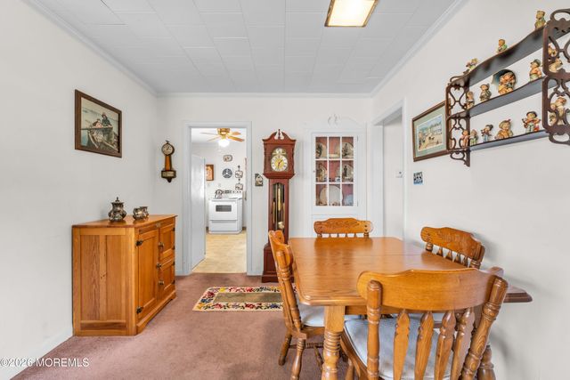 14 Larboard Street, Beachwood, NJ 08722