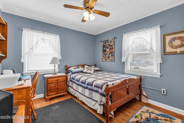 14 Larboard Street, Beachwood, NJ 08722