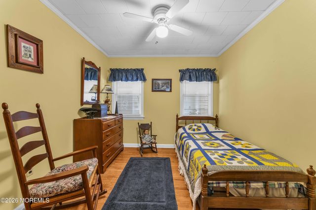 14 Larboard Street, Beachwood, NJ 08722