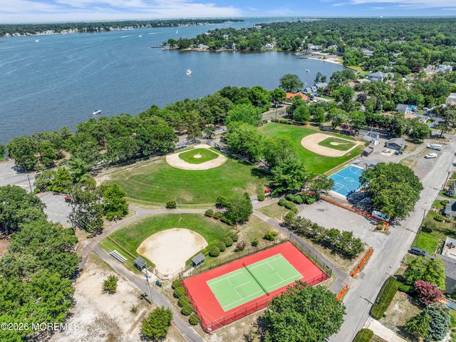 14 Larboard Street, Beachwood, NJ 08722