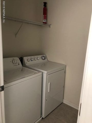 8395 CANNONWOOD Lane, Jacksonville, FL 32216