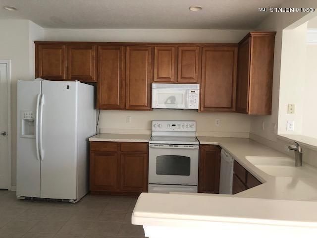 8395 CANNONWOOD Lane, Jacksonville, FL 32216