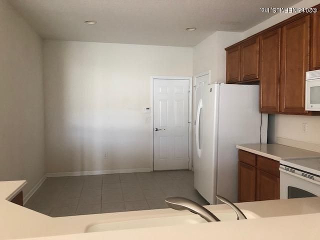 8395 CANNONWOOD Lane, Jacksonville, FL 32216