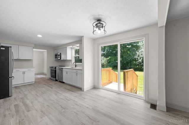 1581 Lemontree Drive, Forest Park, OH 45240