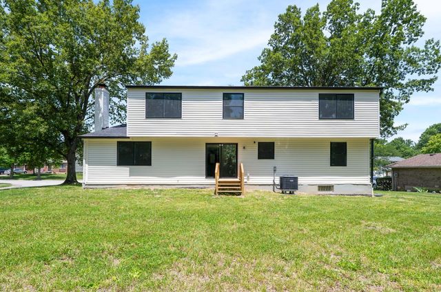 1581 Lemontree Drive, Forest Park, OH 45240