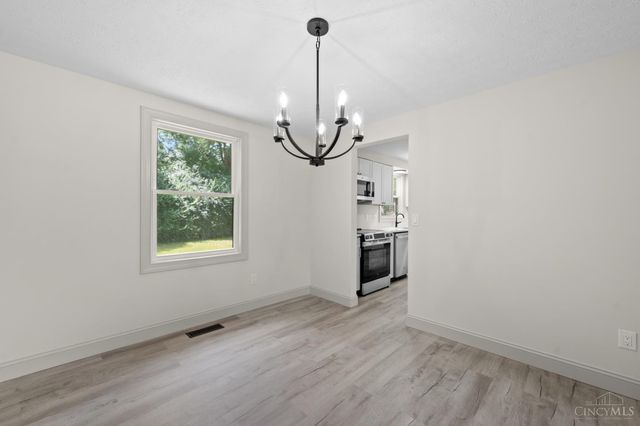 1581 Lemontree Drive, Forest Park, OH 45240