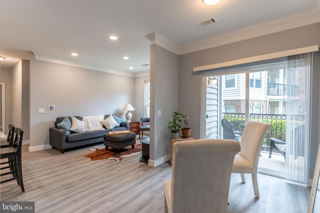 1530 SPRING GATE DR #9121, Mclean, VA 22102