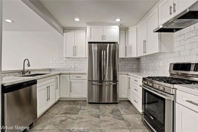 7924 Woodman Avenue 22, Panorama City, CA 91402