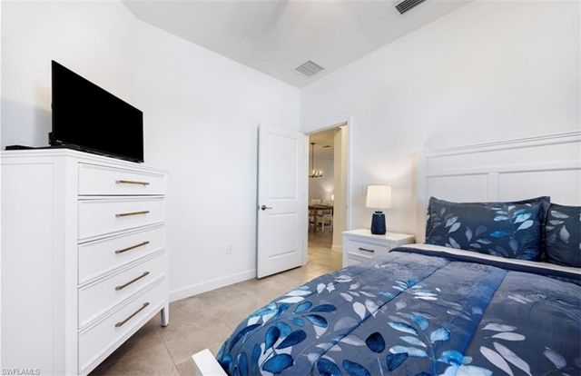 19573 Hinkley DR, Estero, FL 33928