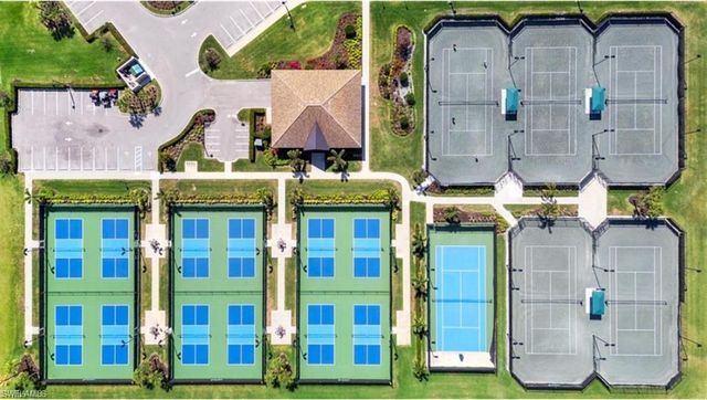 19573 Hinkley DR, Estero, FL 33928