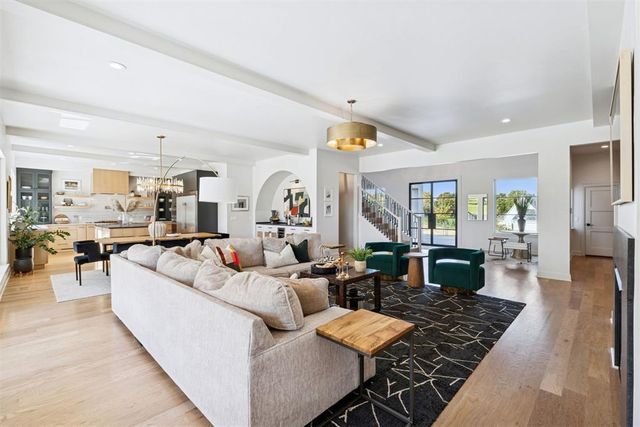 2700 Cherry Glen Drive, Jones, OK 73049