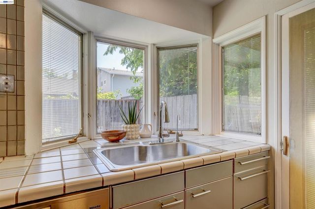 380 Springpark Cir, San Jose, CA 95136