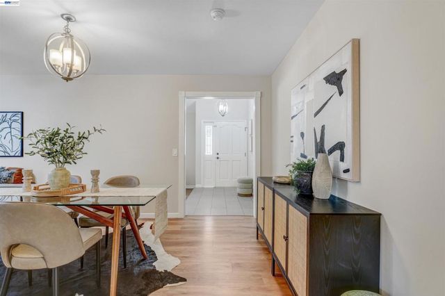 380 Springpark Cir, San Jose, CA 95136