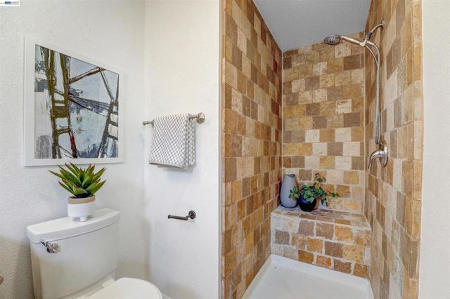 380 Springpark Cir, San Jose, CA 95136